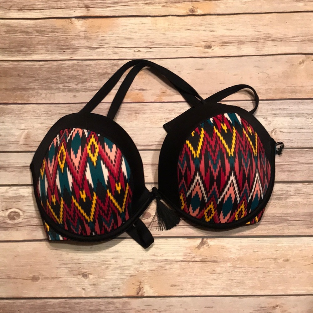 🦄4/$20 Padded bikini top 36dd